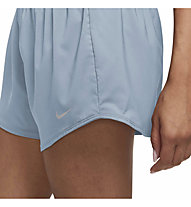 SHORT NIKE TRAINING DONNA DRI-FIT A VITA ALTA