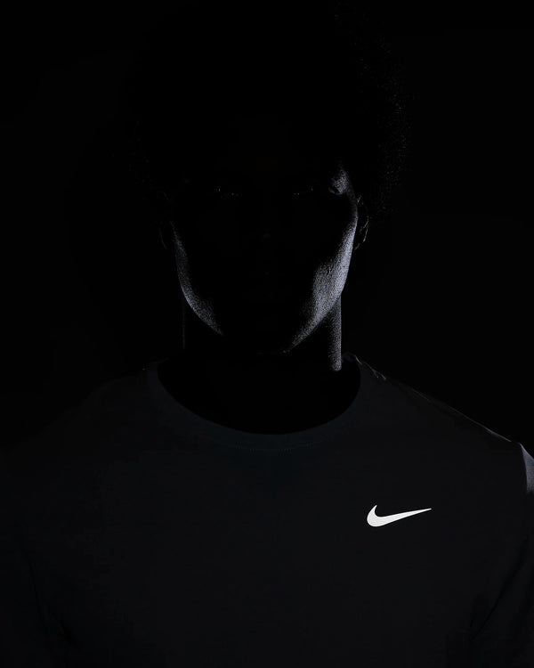 T SHIRT NIKE DRY-FIT RUN MAGLIA UOMO MAN TEE RUNNING GRIGIA