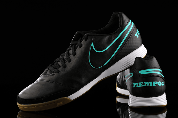 Nike tiempo top x calcetto
